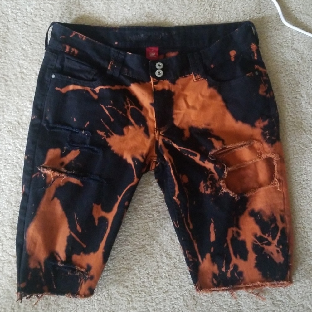 Black stained stressed shorts
